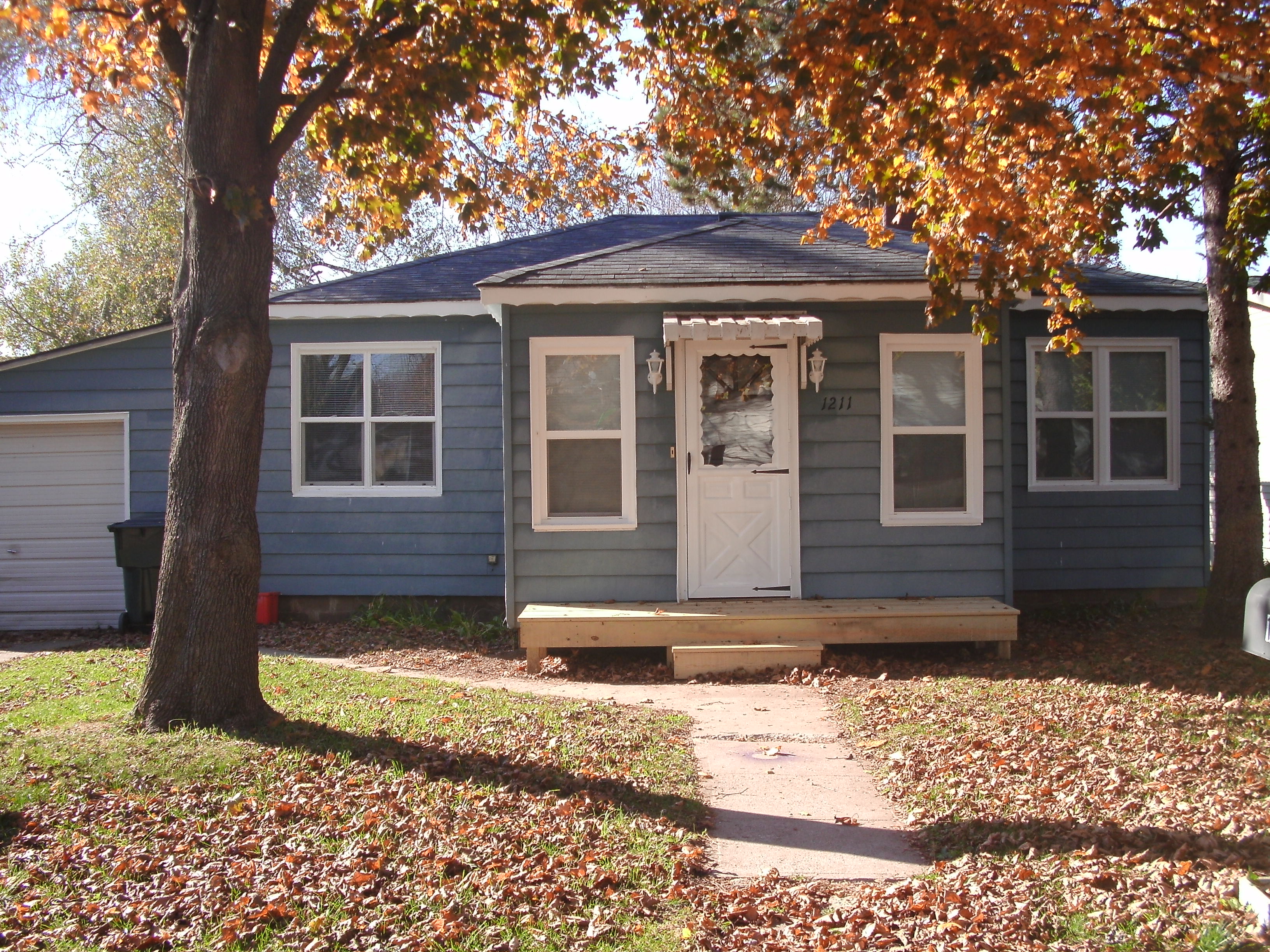 1211 S 5th St Prairie du Chien WEC Rentals