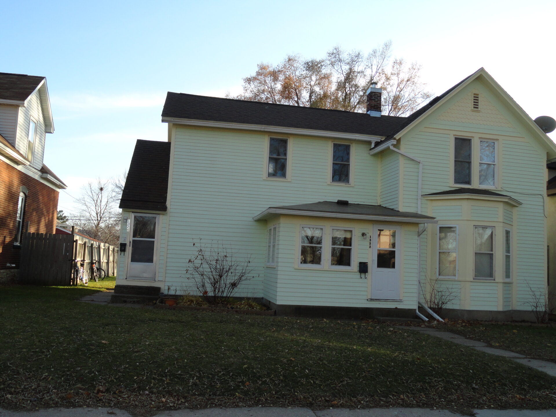 2 Bedroom- Upper Unit 1324 Adams St.