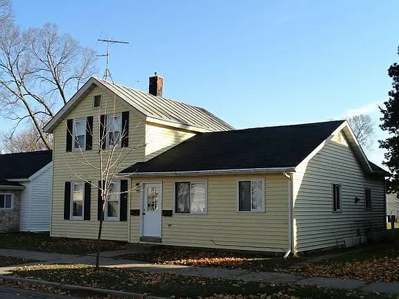 928 Johnson St., La Crosse, WI 54601